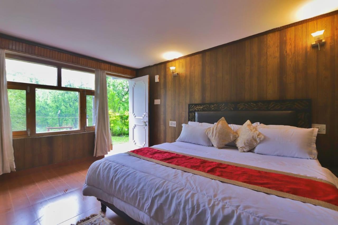 Grey Moustache 4Bhk Villa Manāli Eksteriør bilde
