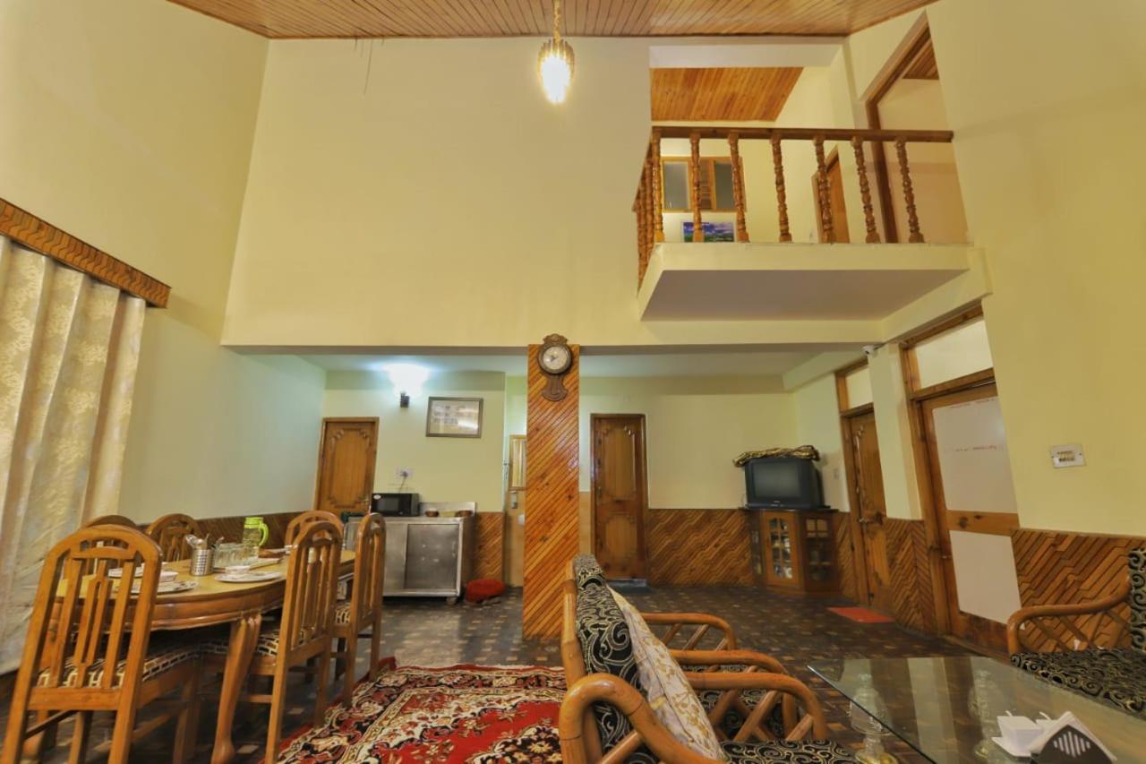 Grey Moustache 4Bhk Villa Manāli Eksteriør bilde