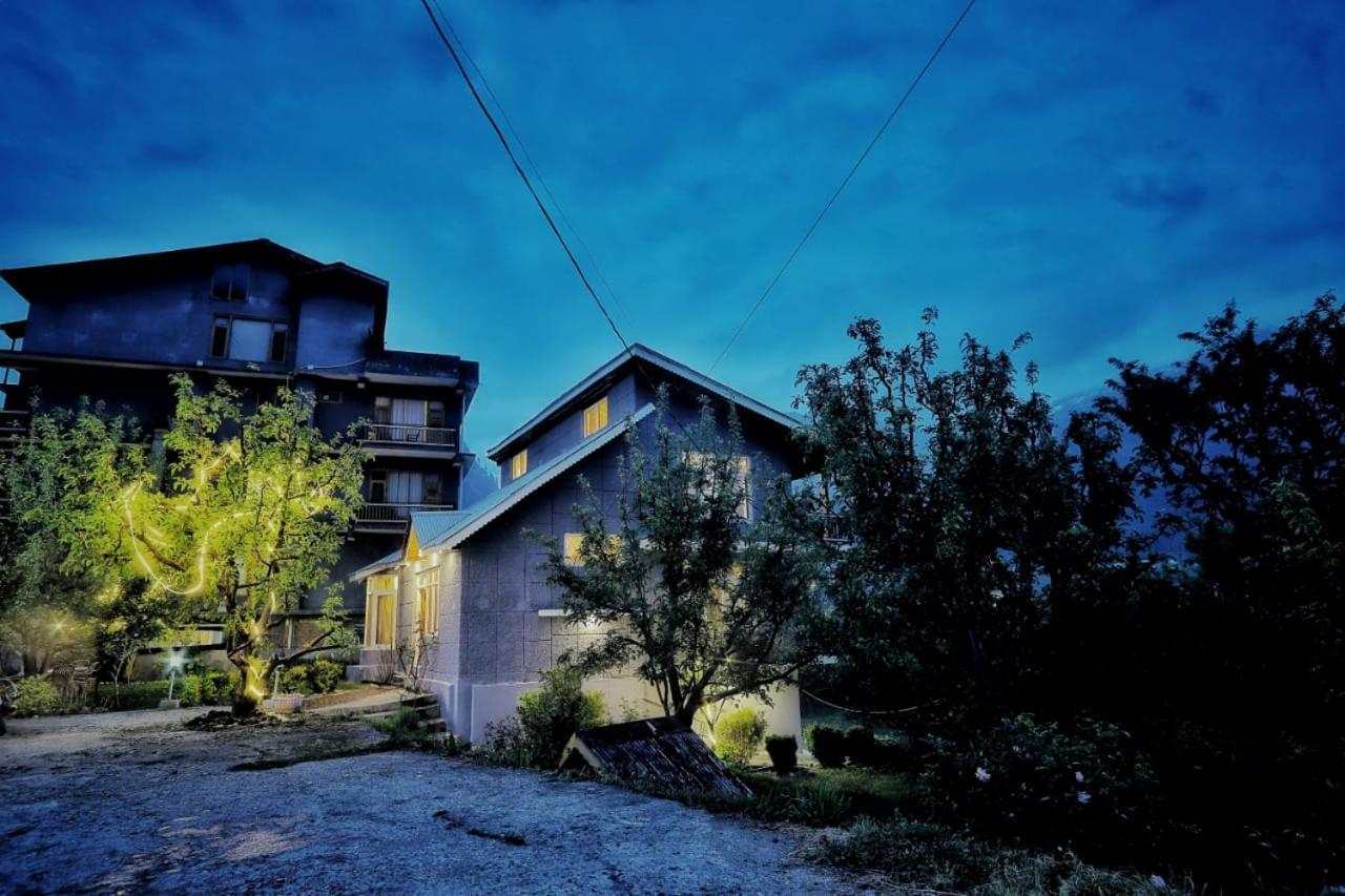 Grey Moustache 4Bhk Villa Manāli Eksteriør bilde